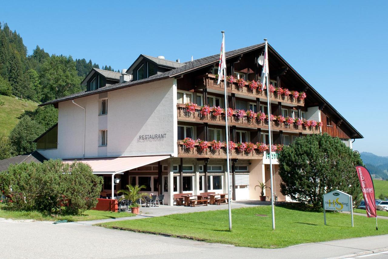 Hotel Sporting Marbach Bagian luar foto